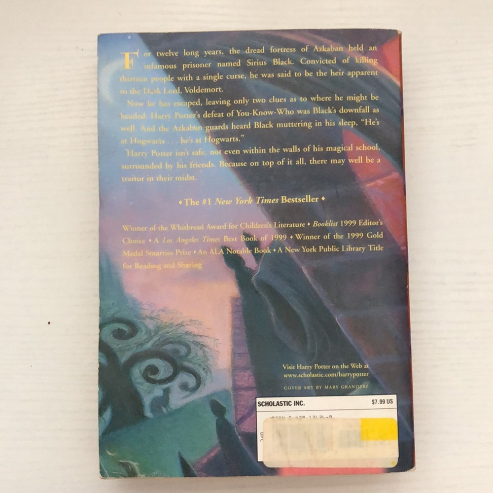 book - Picture 3 of 3